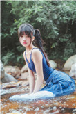 侍卫把贵女怼树干